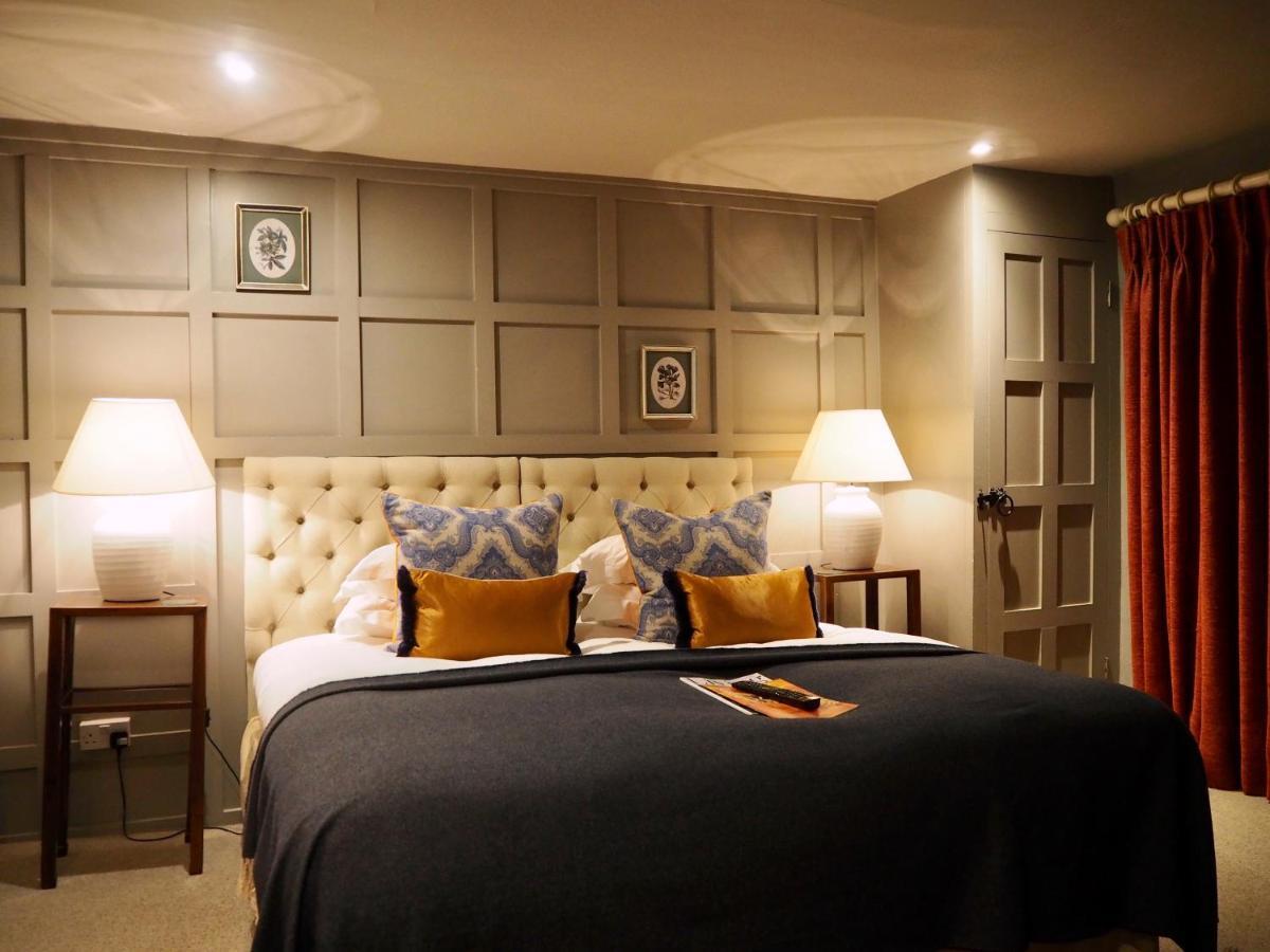 The Greyhound On The Test Hotel Stockbridge  Exteriér fotografie